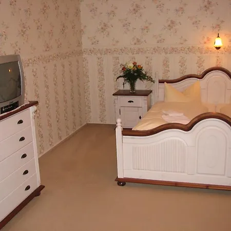 מלון Garni Dekorahaus