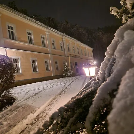 Garni Dekorahaus *