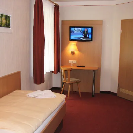 מלון Garni Dekorahaus