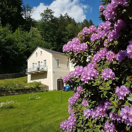 Garni Dekorahaus מלון *